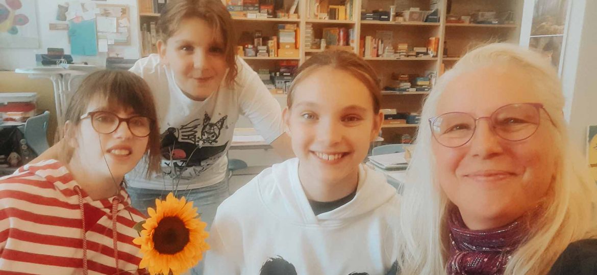 Grund zum feiern bei der Nachhilfe der Montessori Lernfreunde